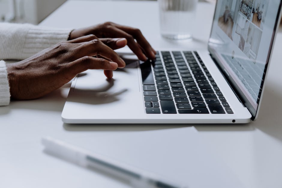 How to Write Clear Email Content